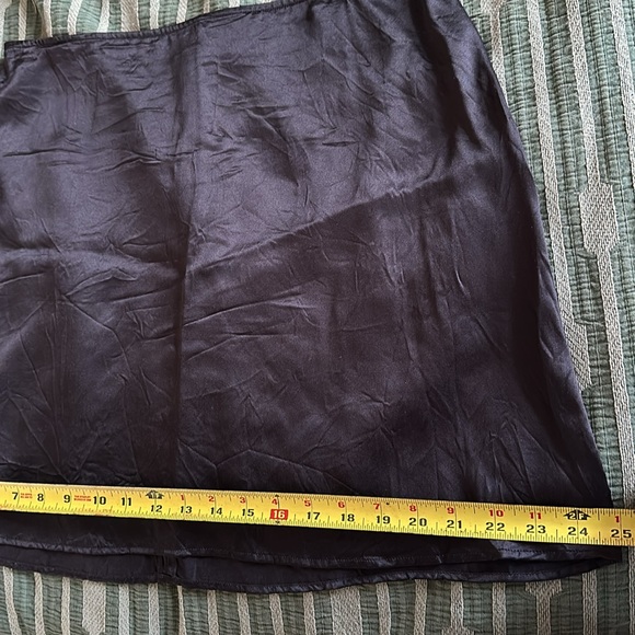 Reformation Benson Silk Skirt size 12 - Picture 10 of 11